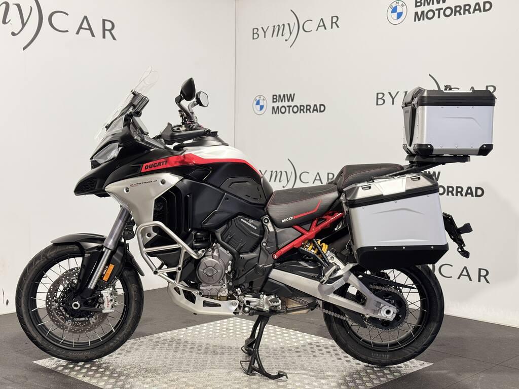 MULTISTRADA V4