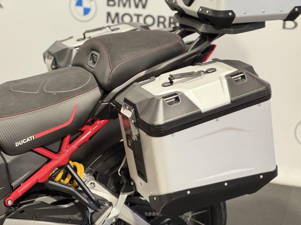 MULTISTRADA V4