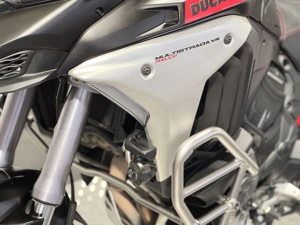 MULTISTRADA V4