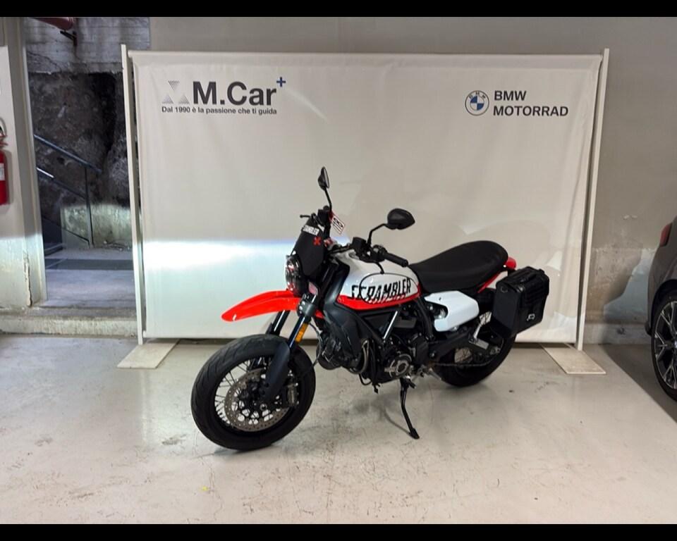 SCRAMBLER 800