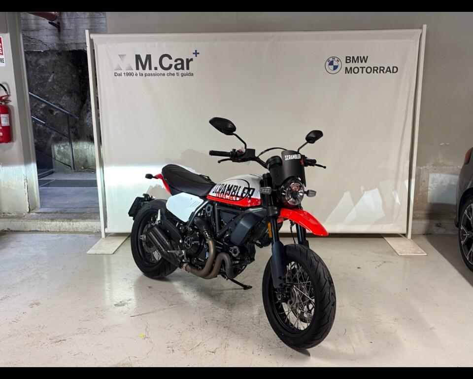 SCRAMBLER 800