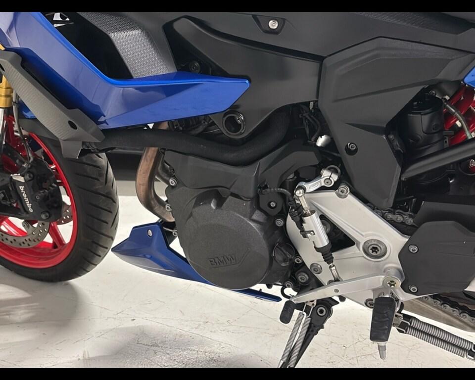 F 900 XR