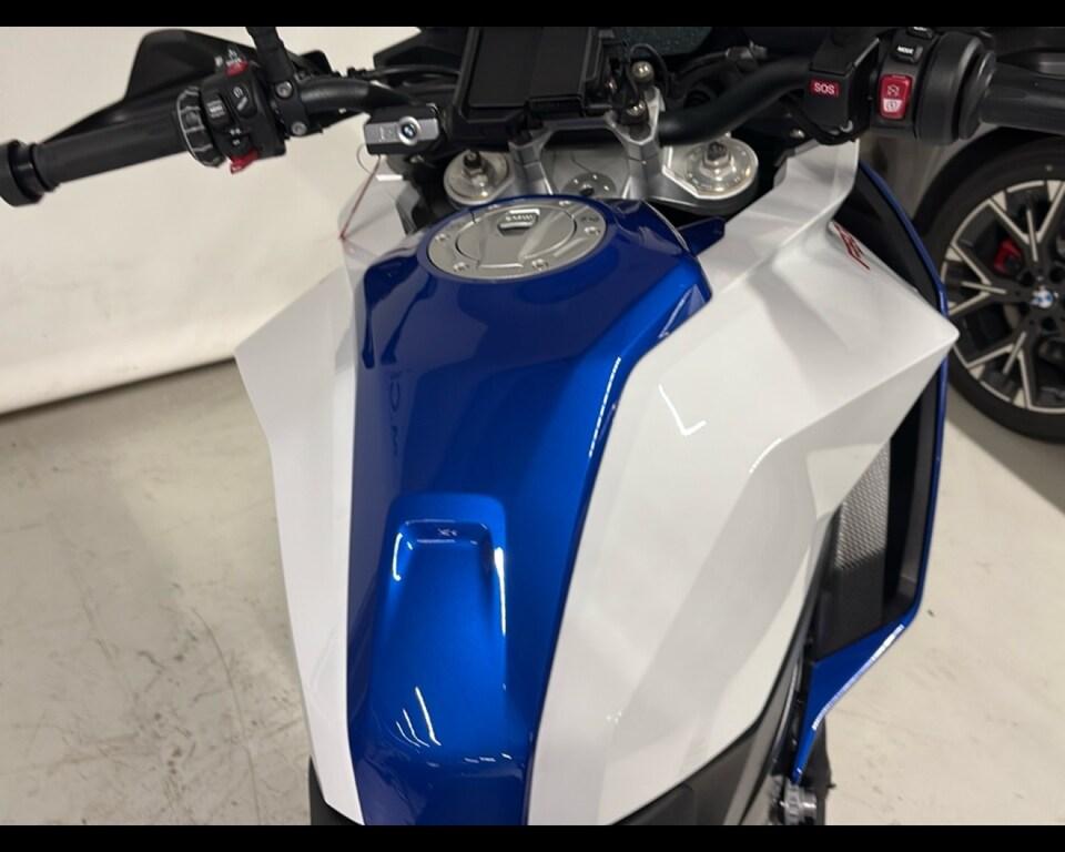F 900 XR