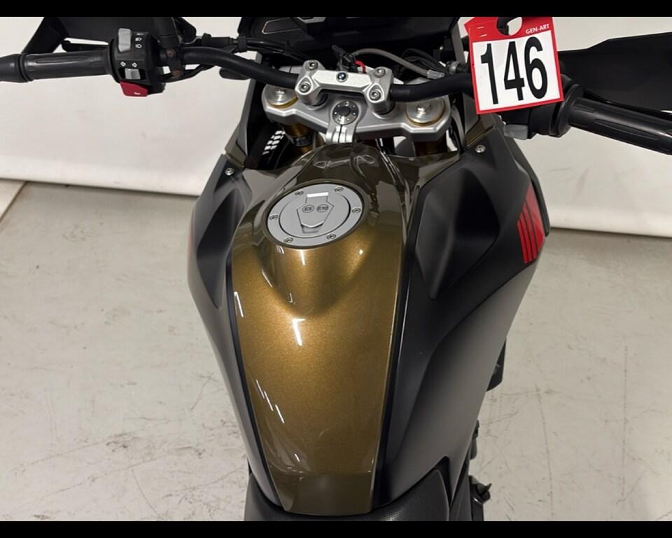 G 310 GS