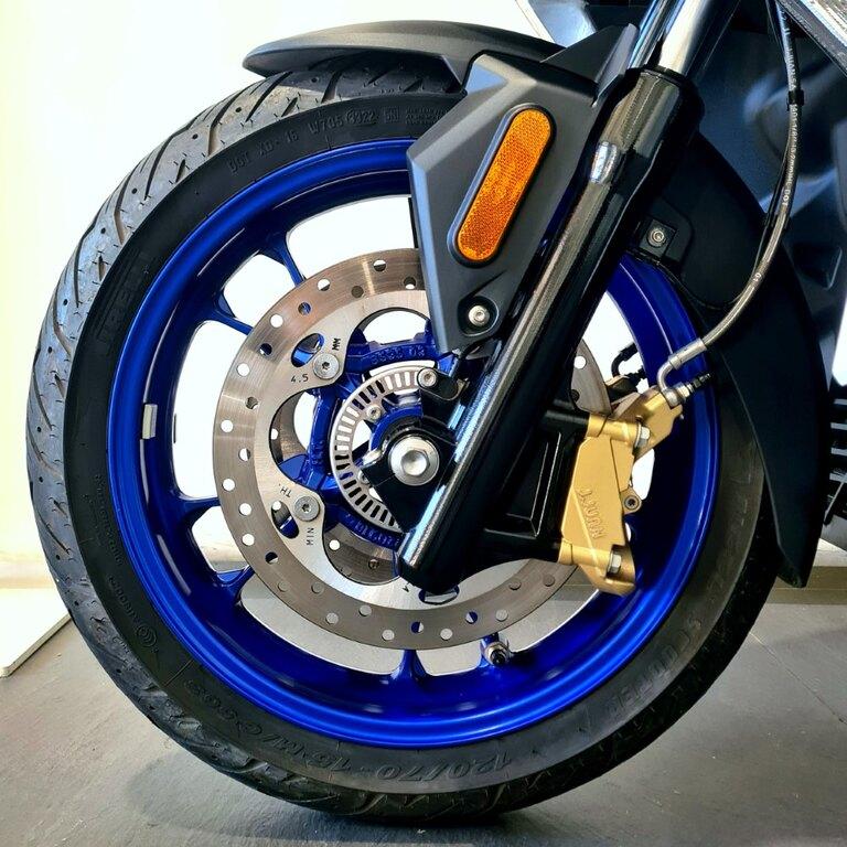 C 400 X