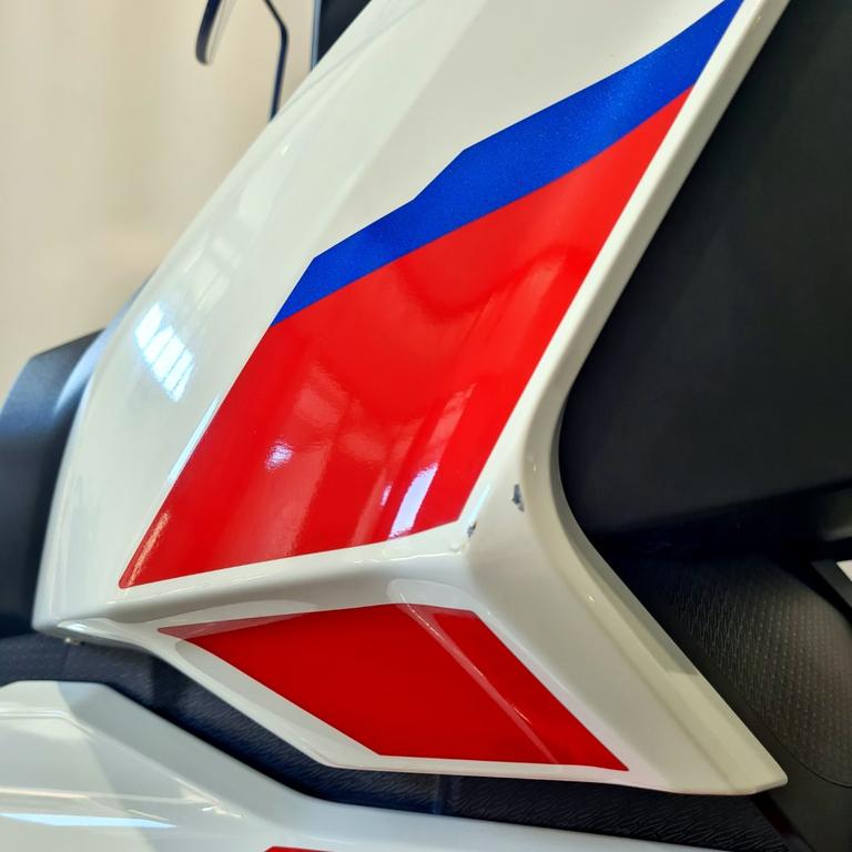 C 400 X