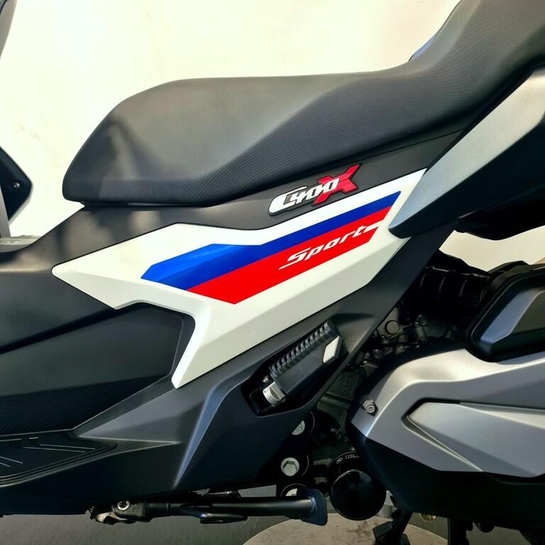 C 400 X