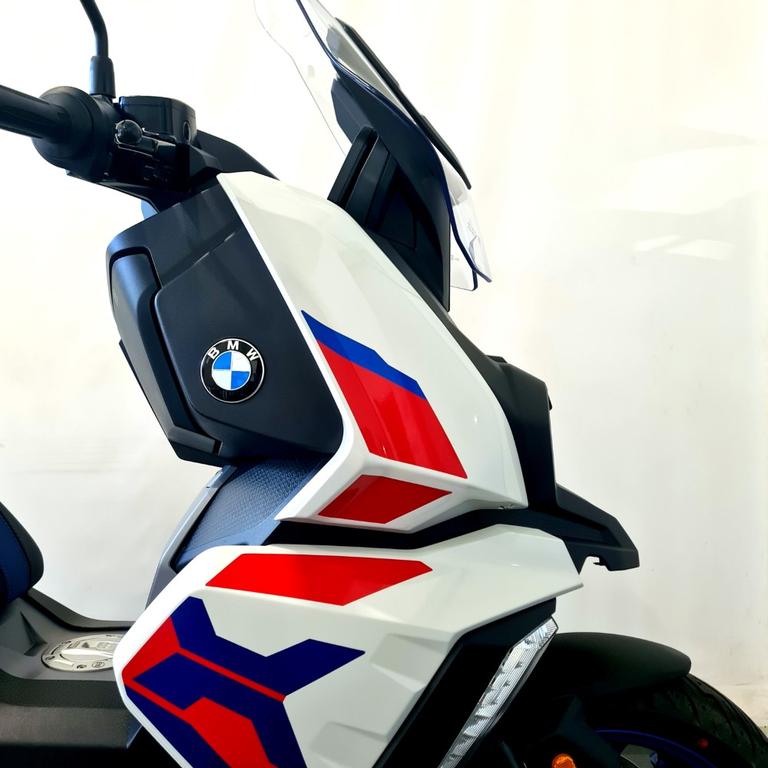 C 400 X