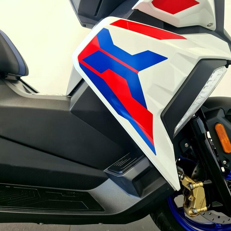 C 400 X