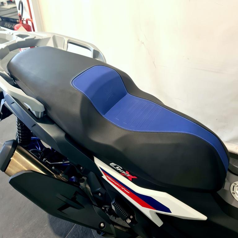 C 400 X
