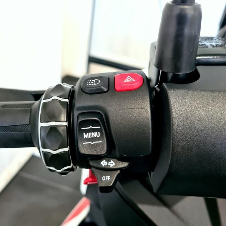 C 400 X