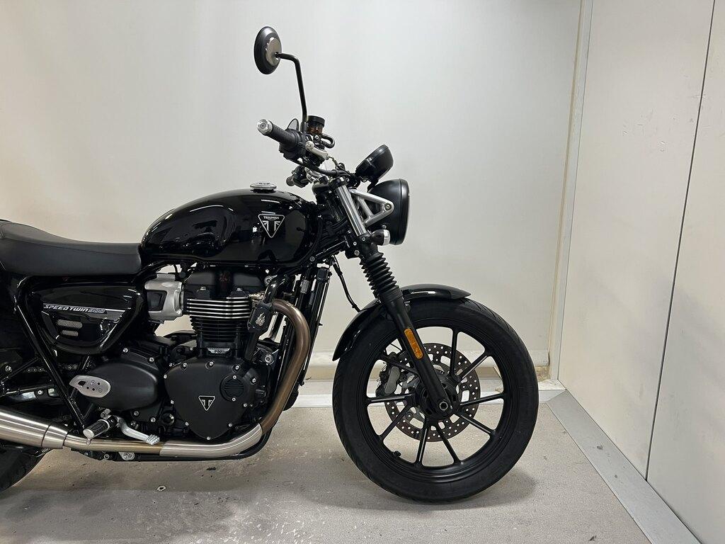 SPEED TWIN 900