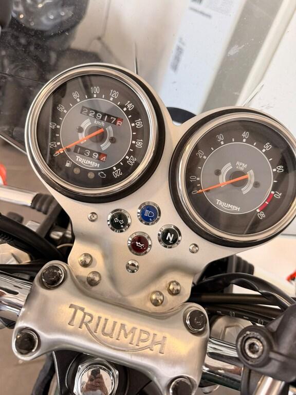 BONNEVILLE 865 T100