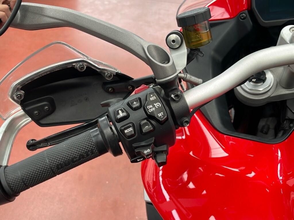 MULTISTRADA V4