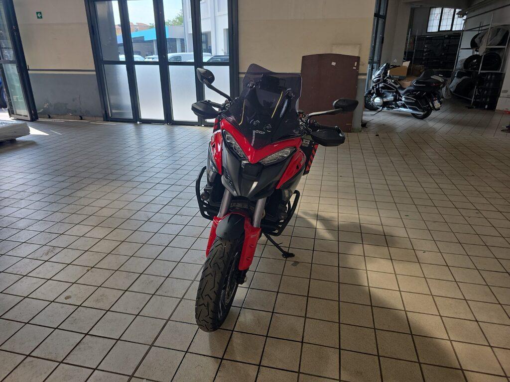 MULTISTRADA V4
