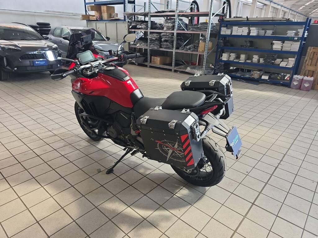 MULTISTRADA V4