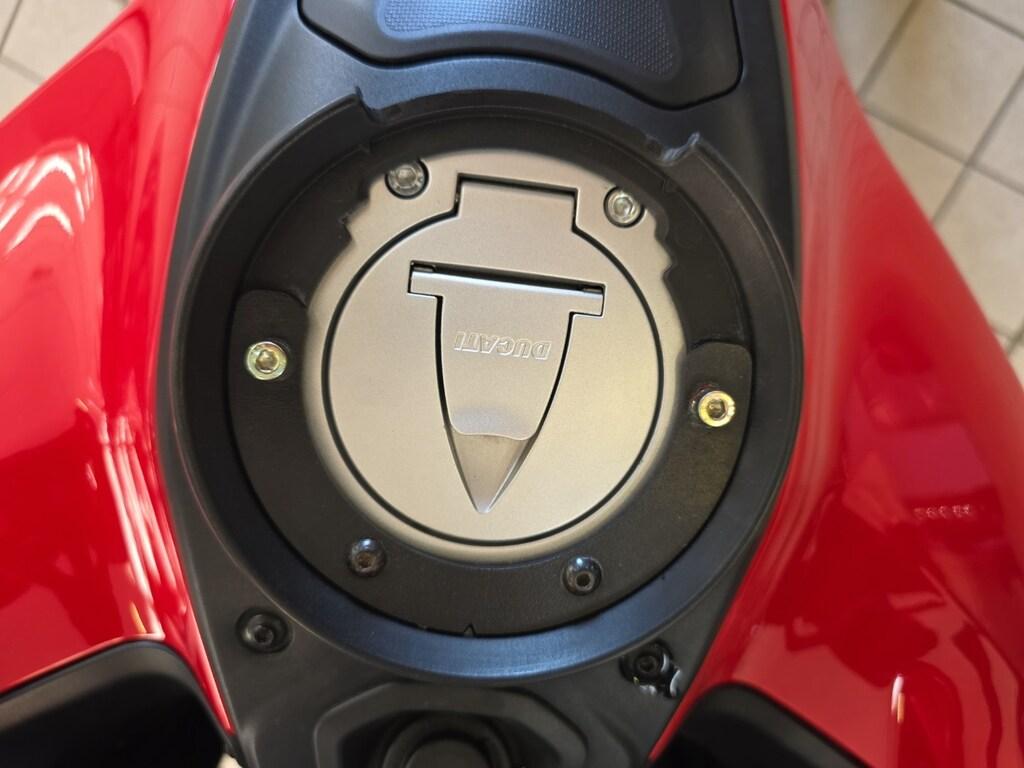 MULTISTRADA V4