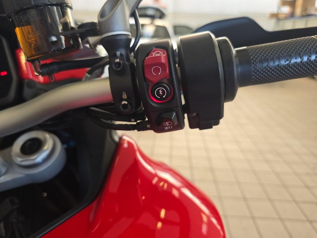 MULTISTRADA V4