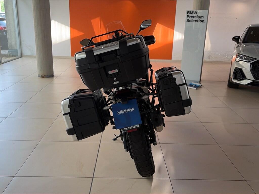X CAPE 700