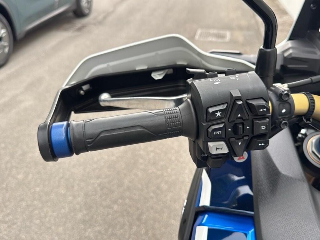 AFRICA TWIN 1100