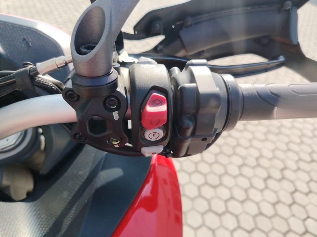 MULTISTRADA V2
