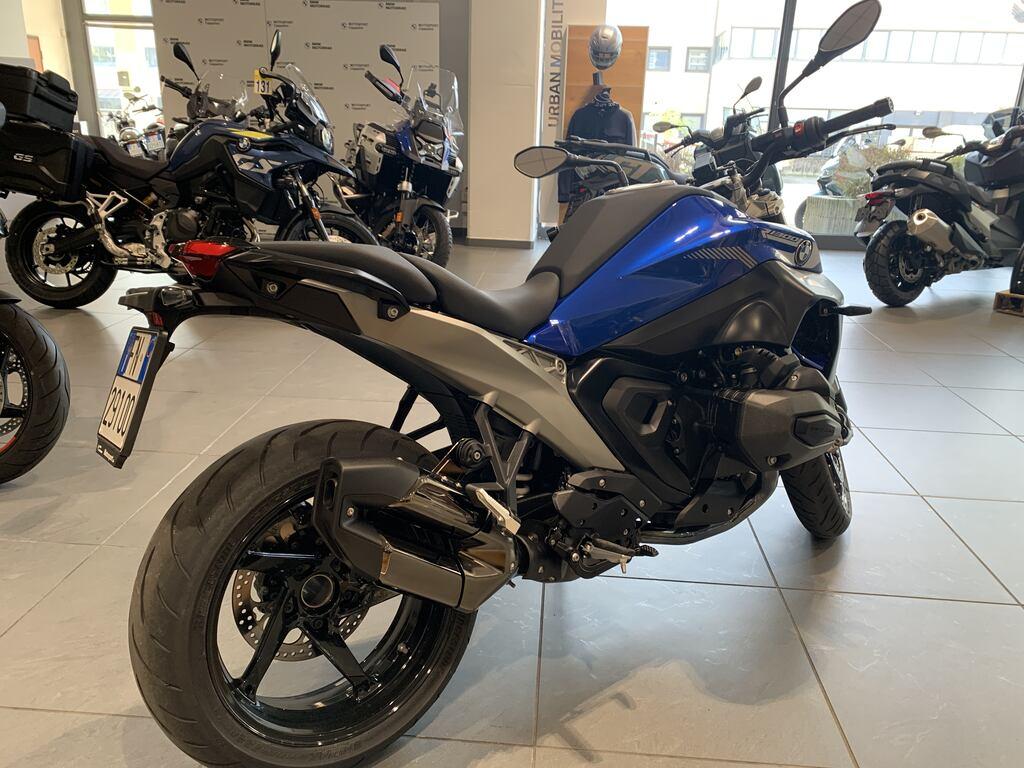 R 1300 R
