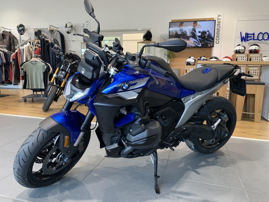 R 1300 R