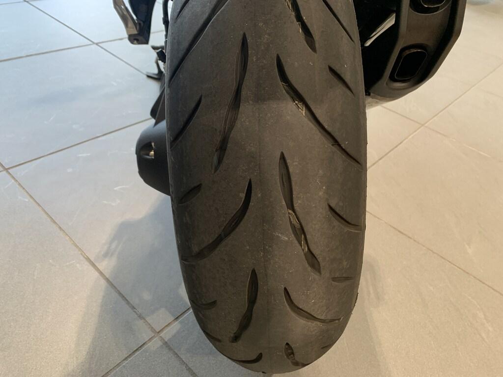 R 1300 R