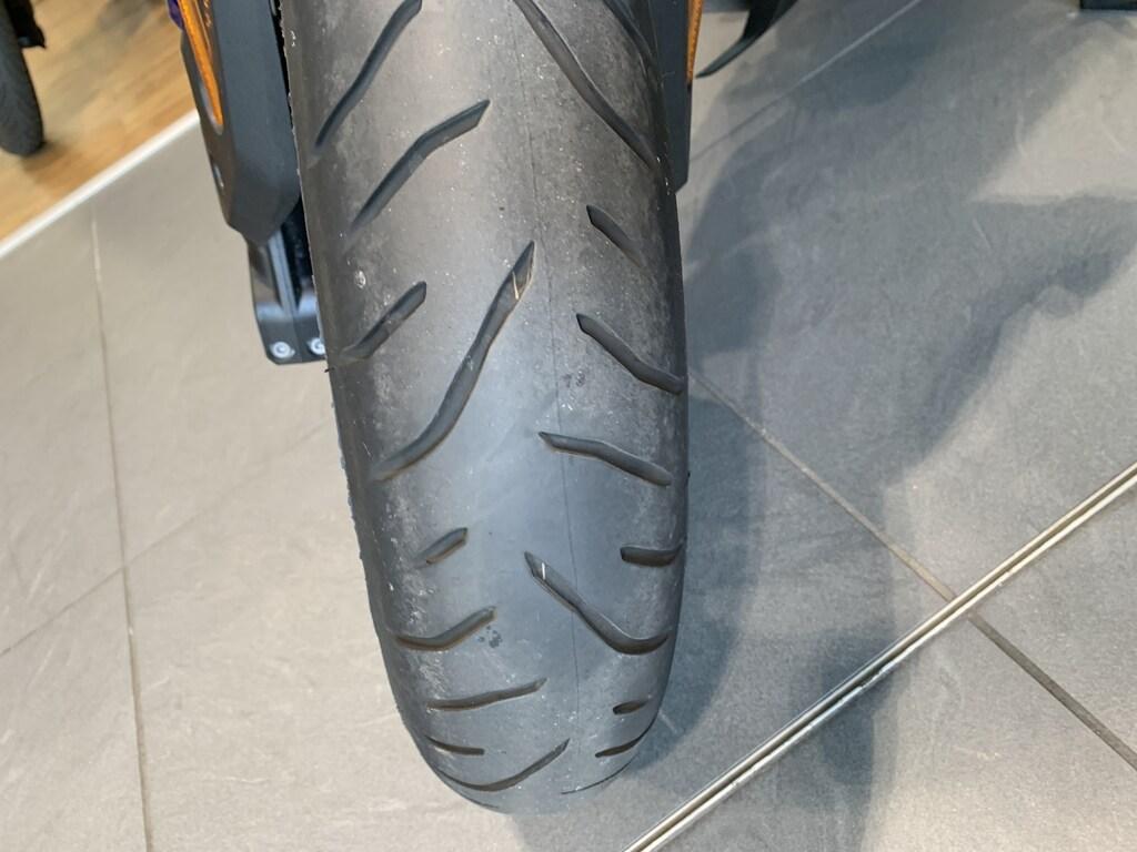 R 1300 R