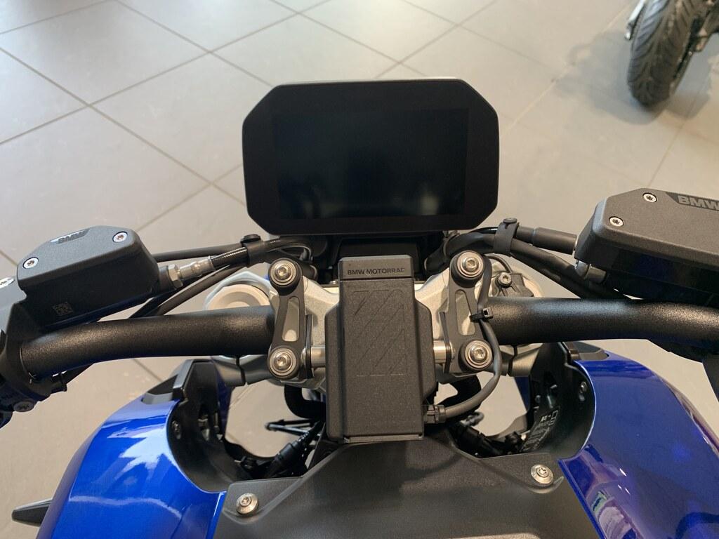 R 1300 R