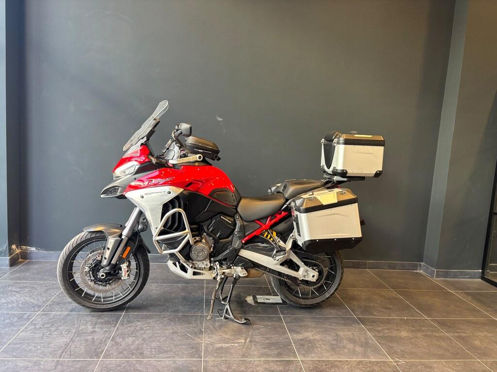 MULTISTRADA V4