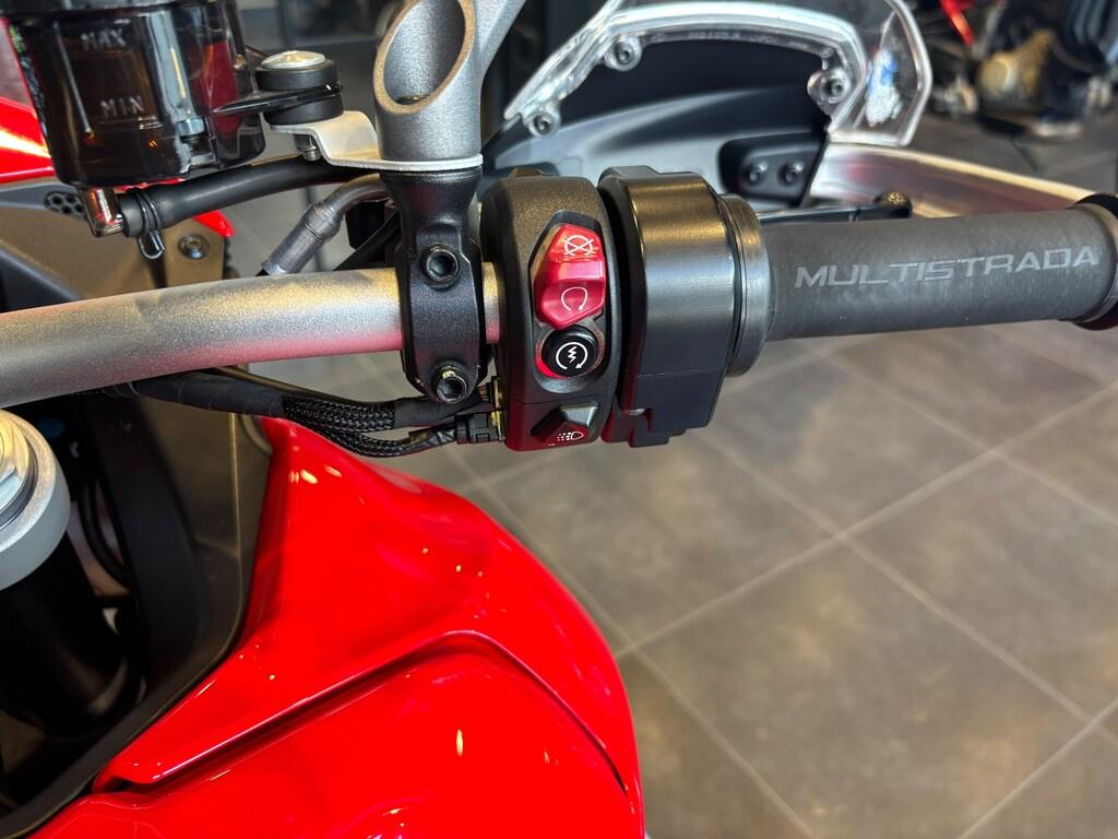 MULTISTRADA V4