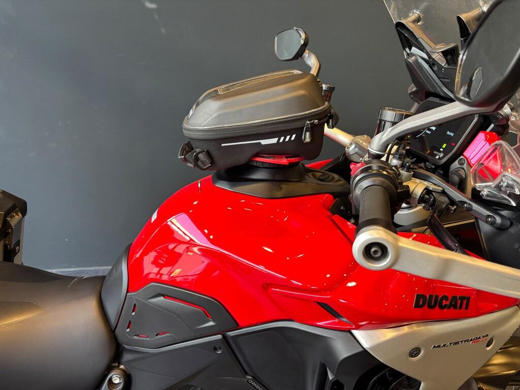 MULTISTRADA V4