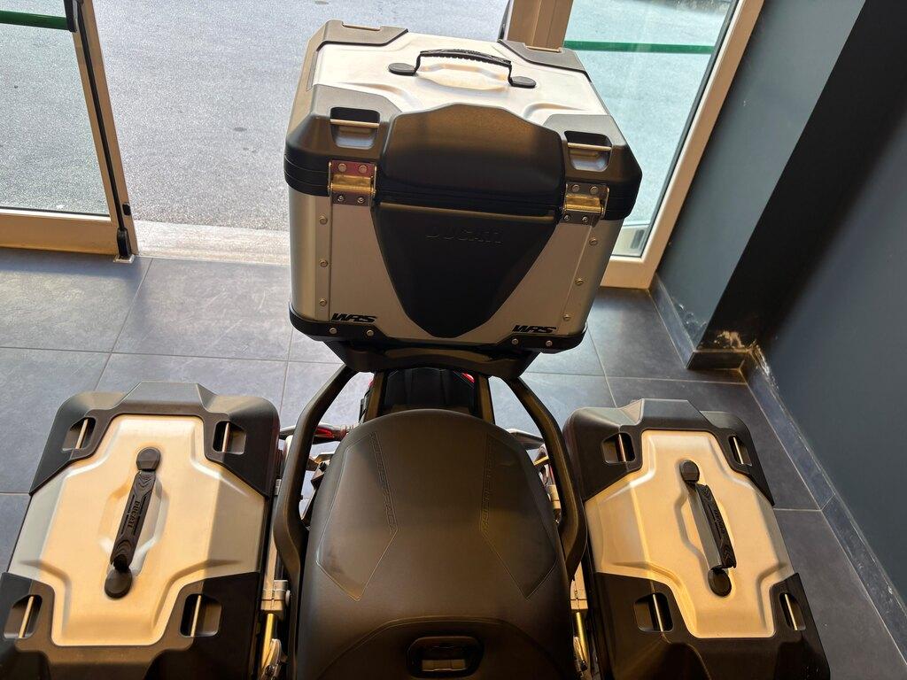 MULTISTRADA V4