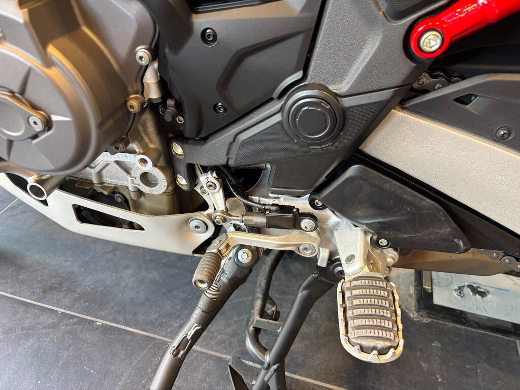 MULTISTRADA V4