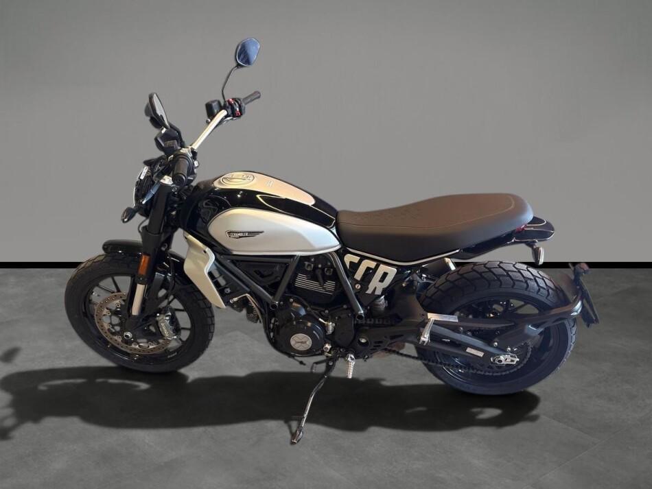 SCRAMBLER 800