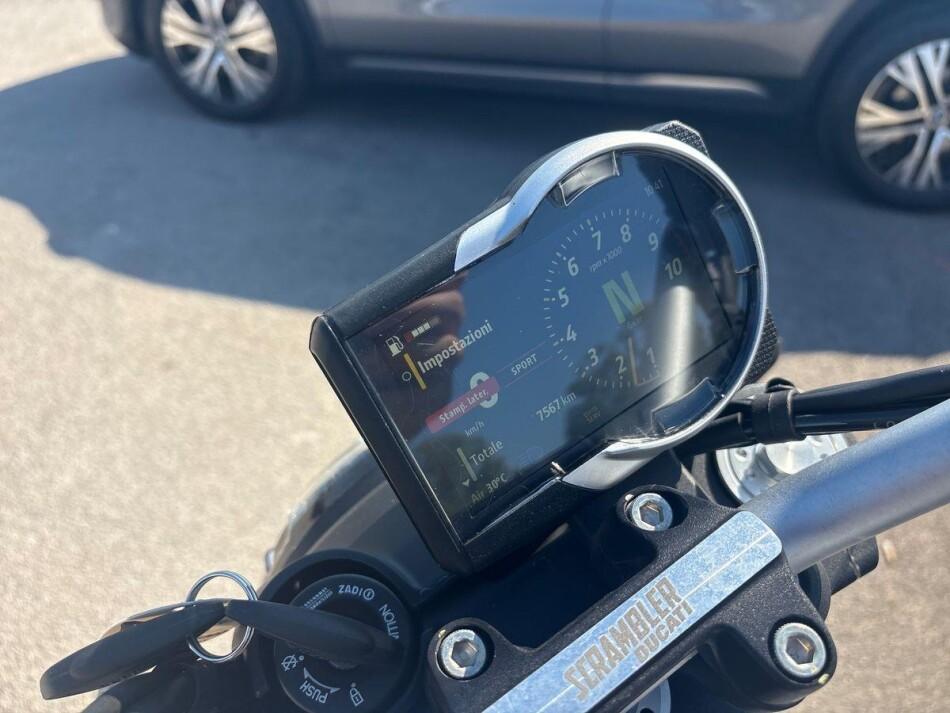SCRAMBLER 800