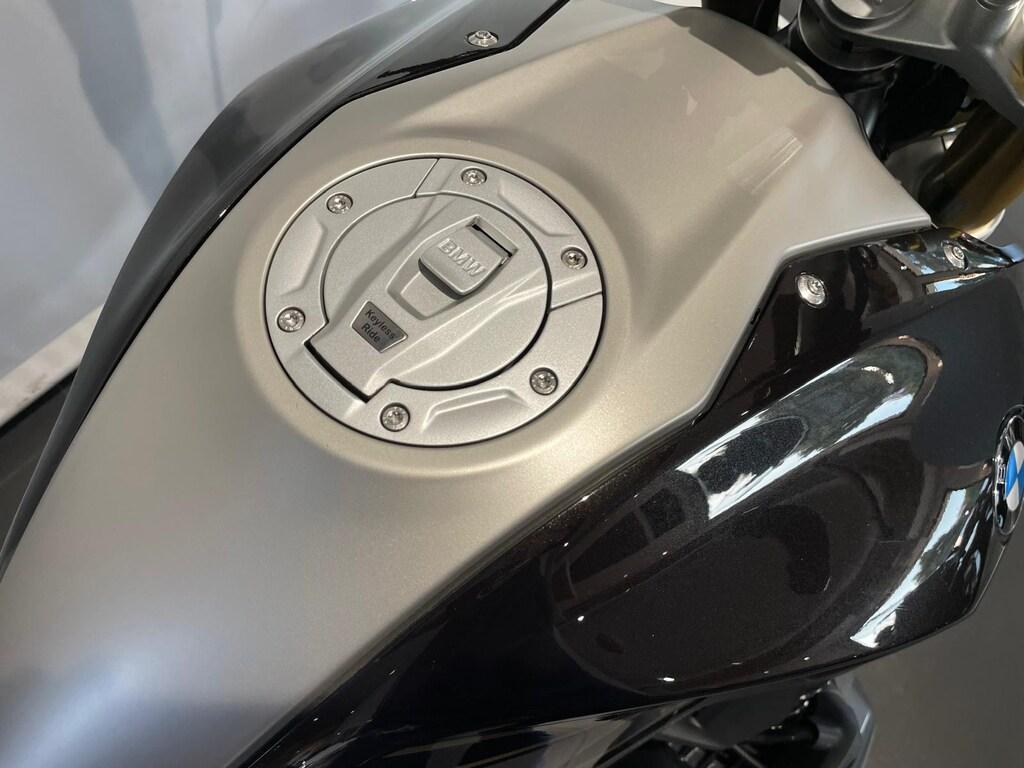 R 1200 R