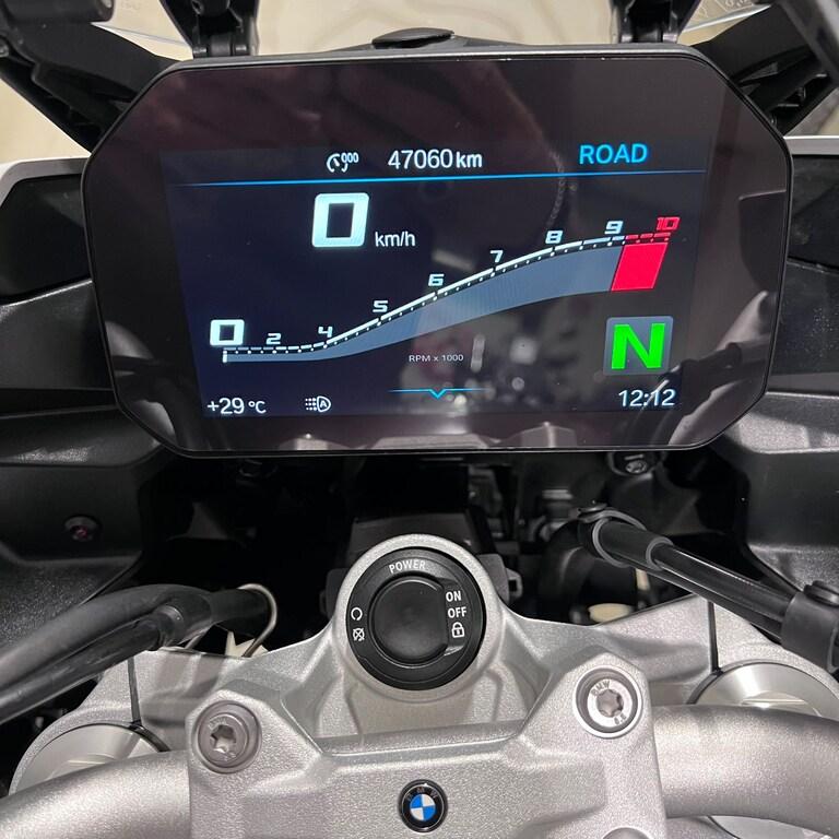 F 900 XR