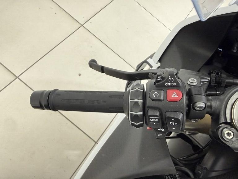 S 1000 RR