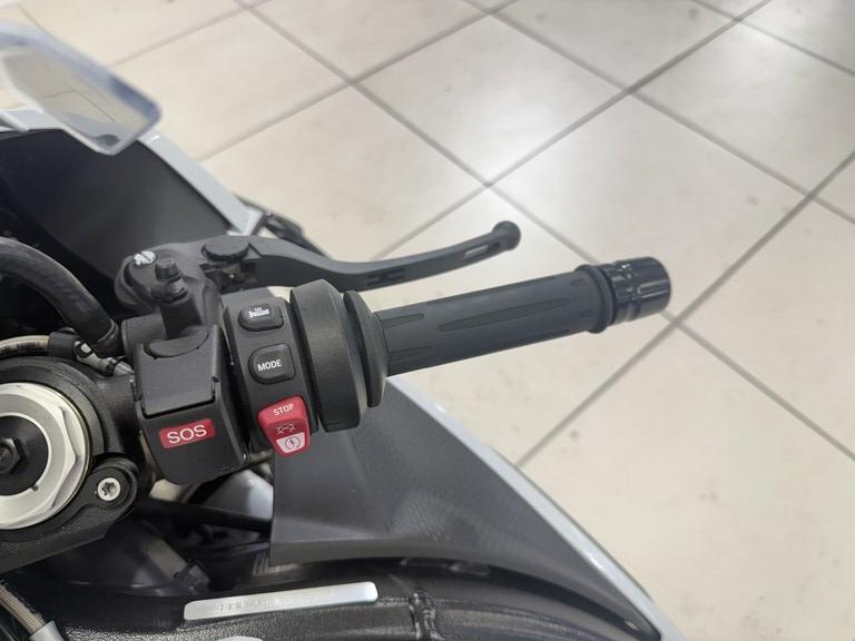 S 1000 RR