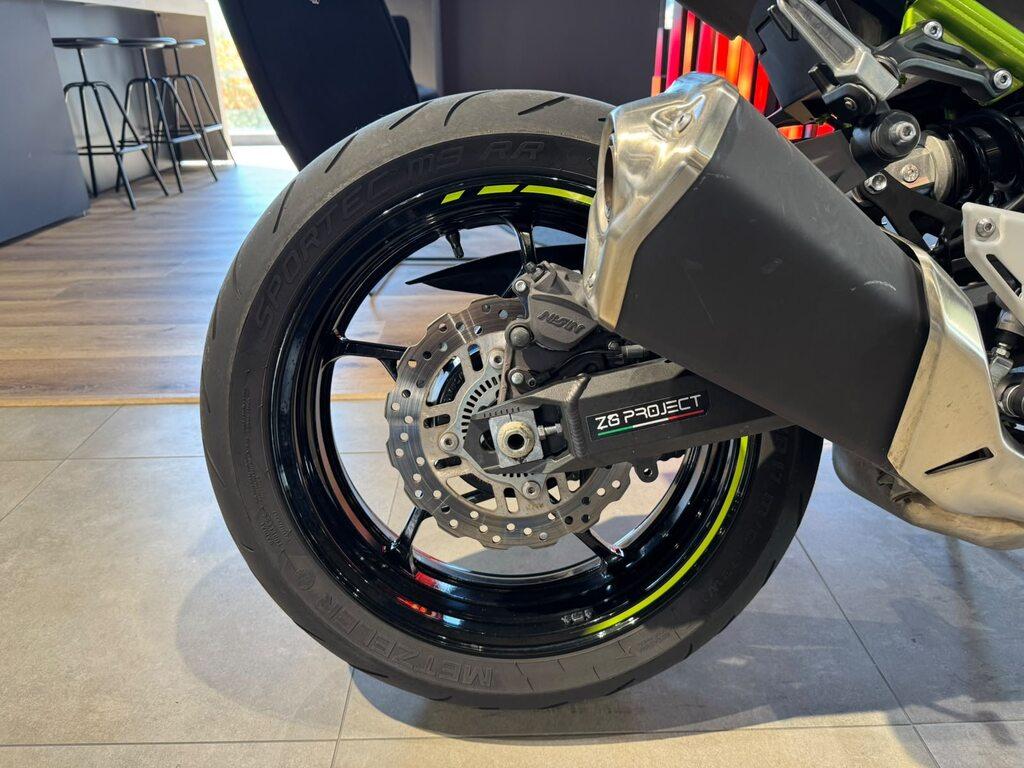 Z 900