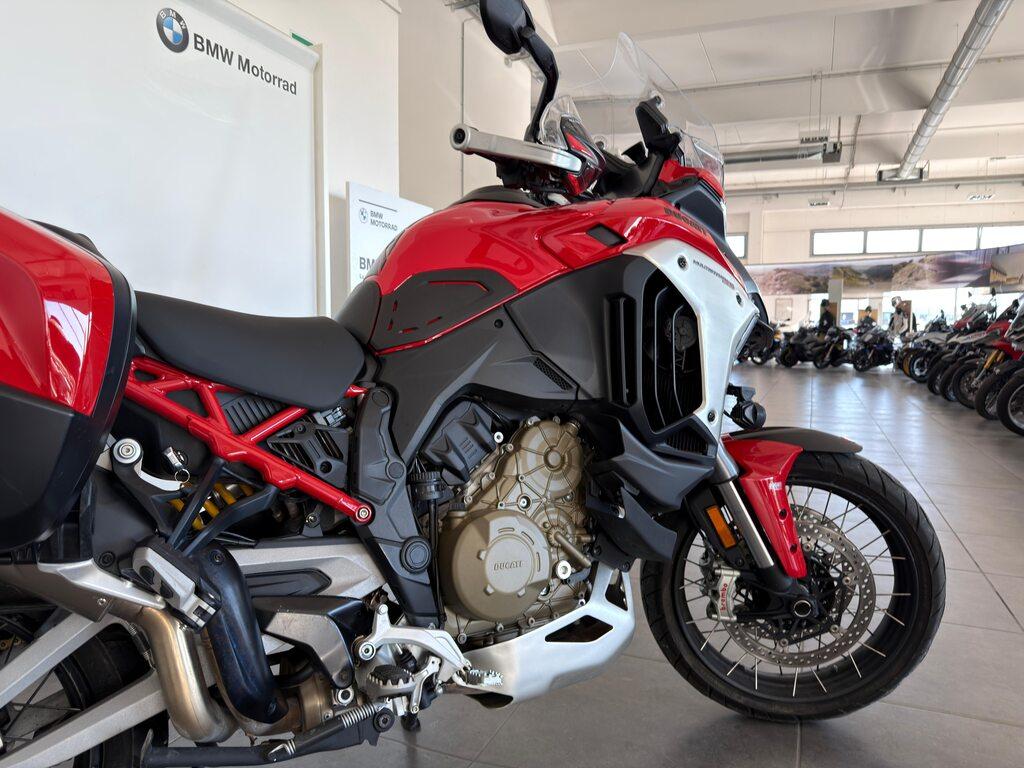 MULTISTRADA V4