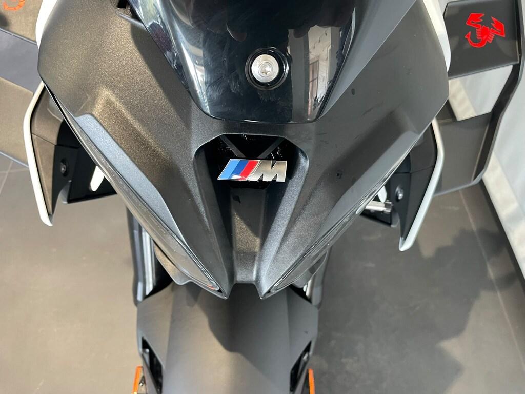M 1000 R