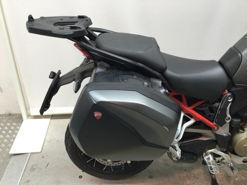 MULTISTRADA V4