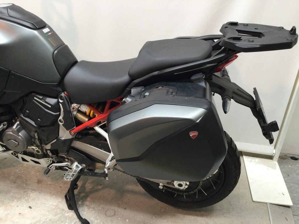 MULTISTRADA V4
