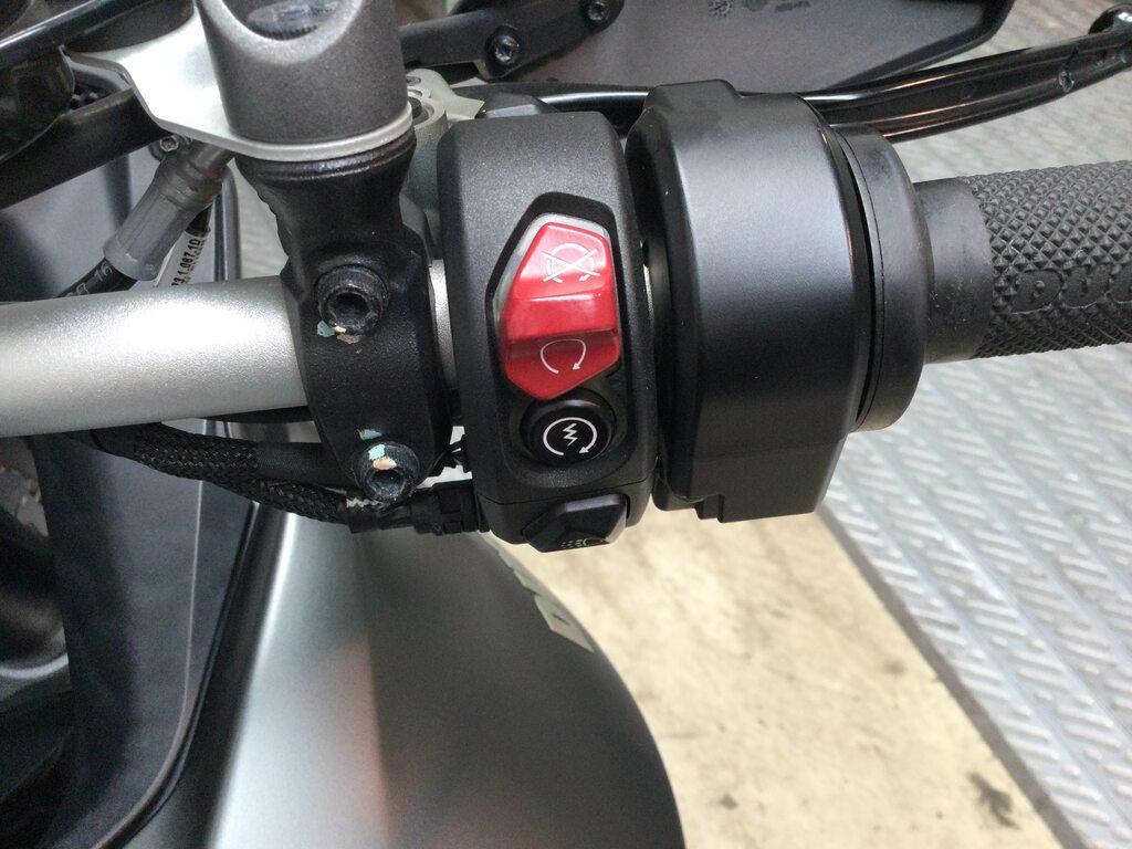 MULTISTRADA V4