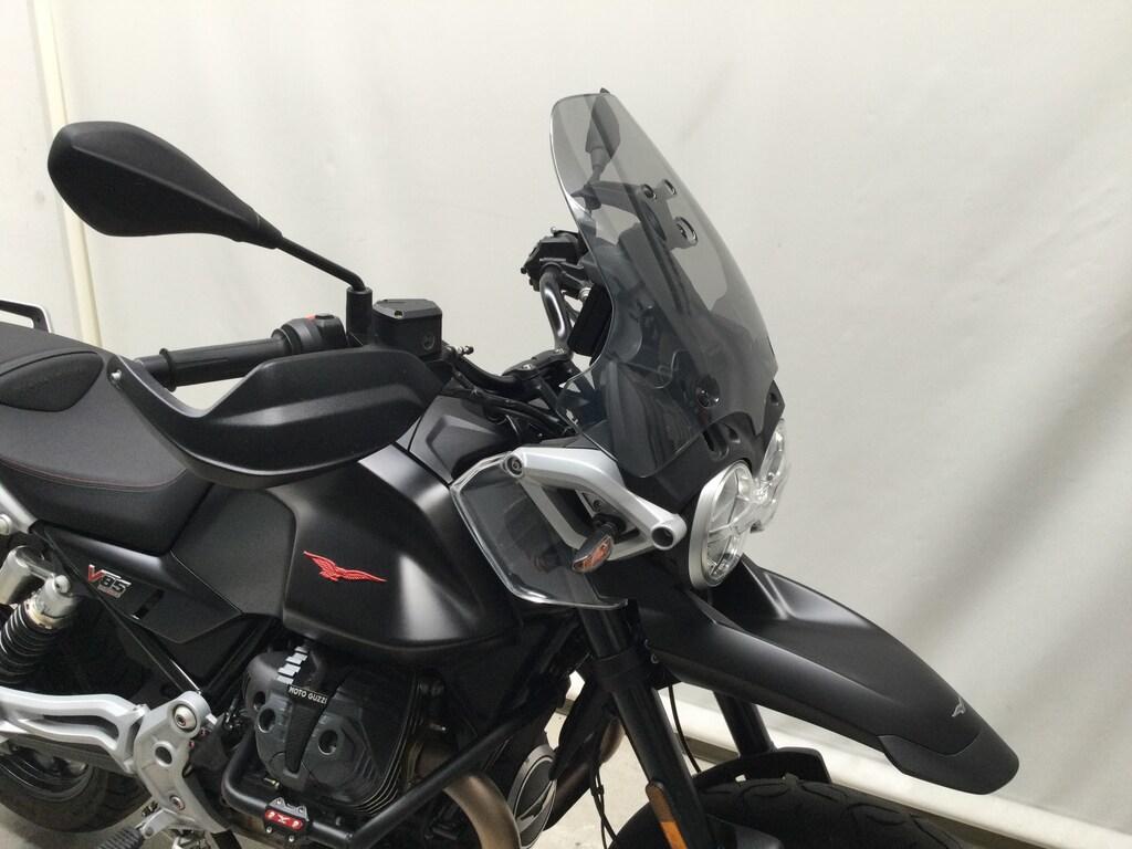V85