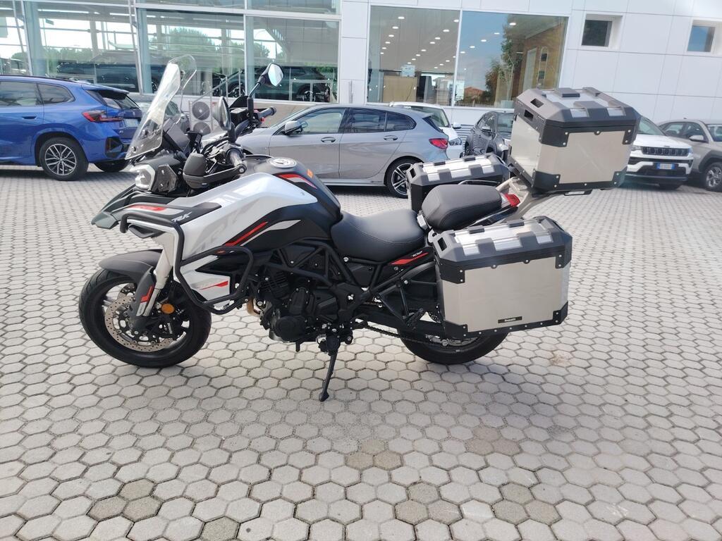 TRK 702