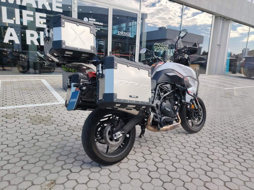 TRK 702